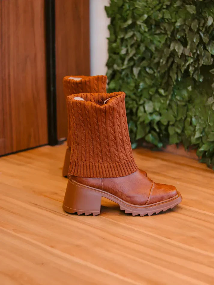 Bota Versatta - Bota 2 em 1